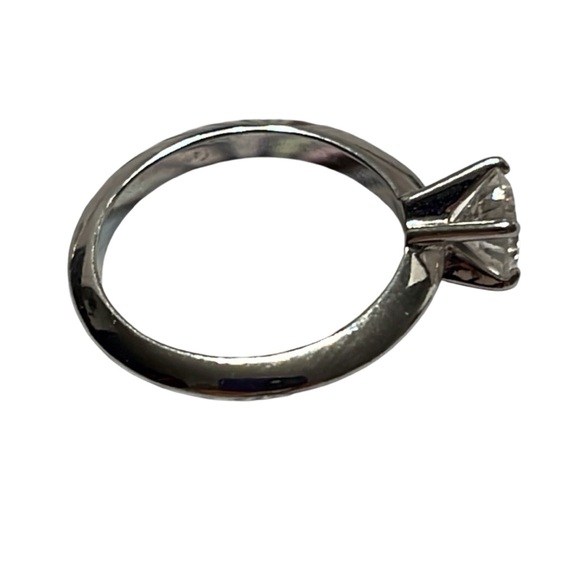 Silver Bridal Set. 1/2cm CZ set in silver tone with plain band. Pre owned - Picture 3 of 7